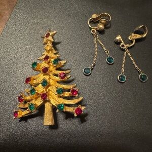 Gold Christmas Tree Brooch and Earrings Set